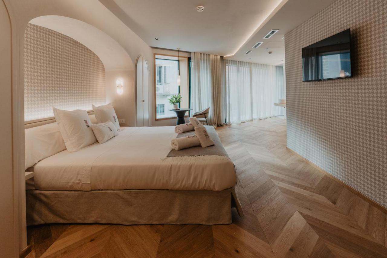 Hotel Petit Luxe Terrassa Exteriör bild