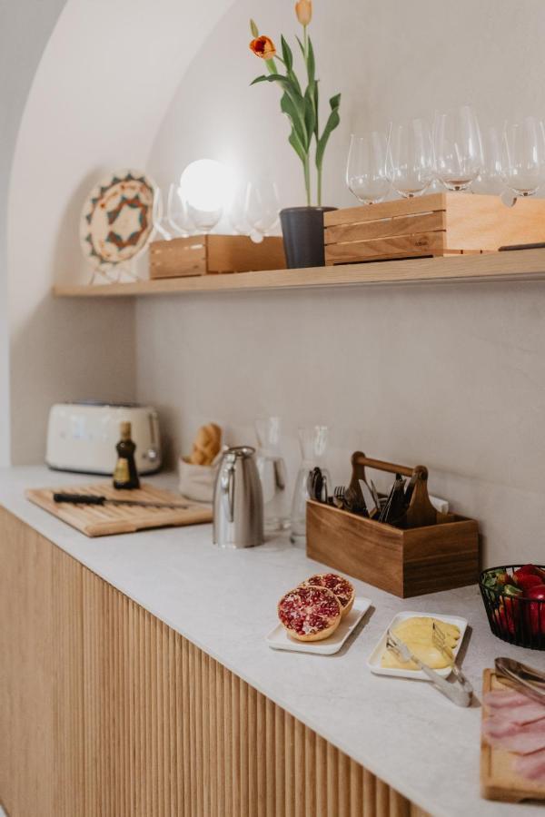 Hotel Petit Luxe Terrassa Exteriör bild